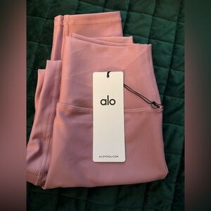 Alo Yoga 7/8 High-Waist Airlift Legging – Pink Wild Rose – Size S – NWT